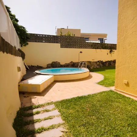 Apartament Deluxe Apartment. 50 Meters